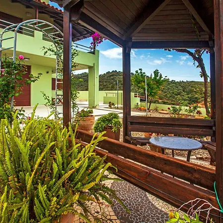 Chloe - Amazing View With Swimming Pool 하니아