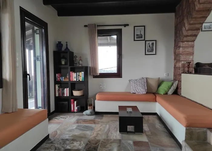 Chloe - Amazing View With Swimming Pool فيلة خانيا