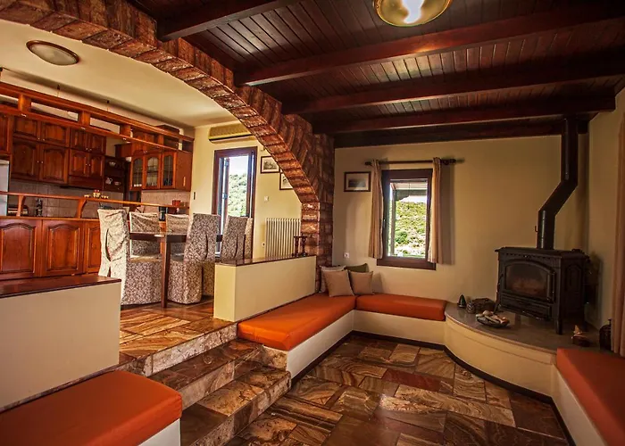 Chloe - Amazing View With Swimming Pool * خانيا