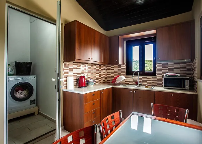 Chloe - Amazing View With Swimming Pool فيلة