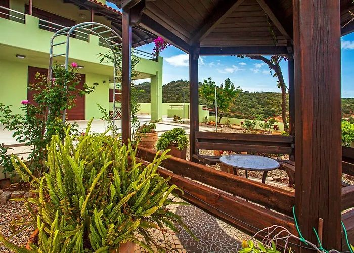 Chloe - Amazing View With Swimming Pool خانيا