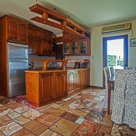 Chloe - Amazing View With Swimming Pool Βίλα *