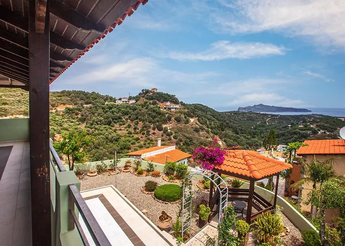 Chloe - Amazing View With Swimming Pool Χανιά